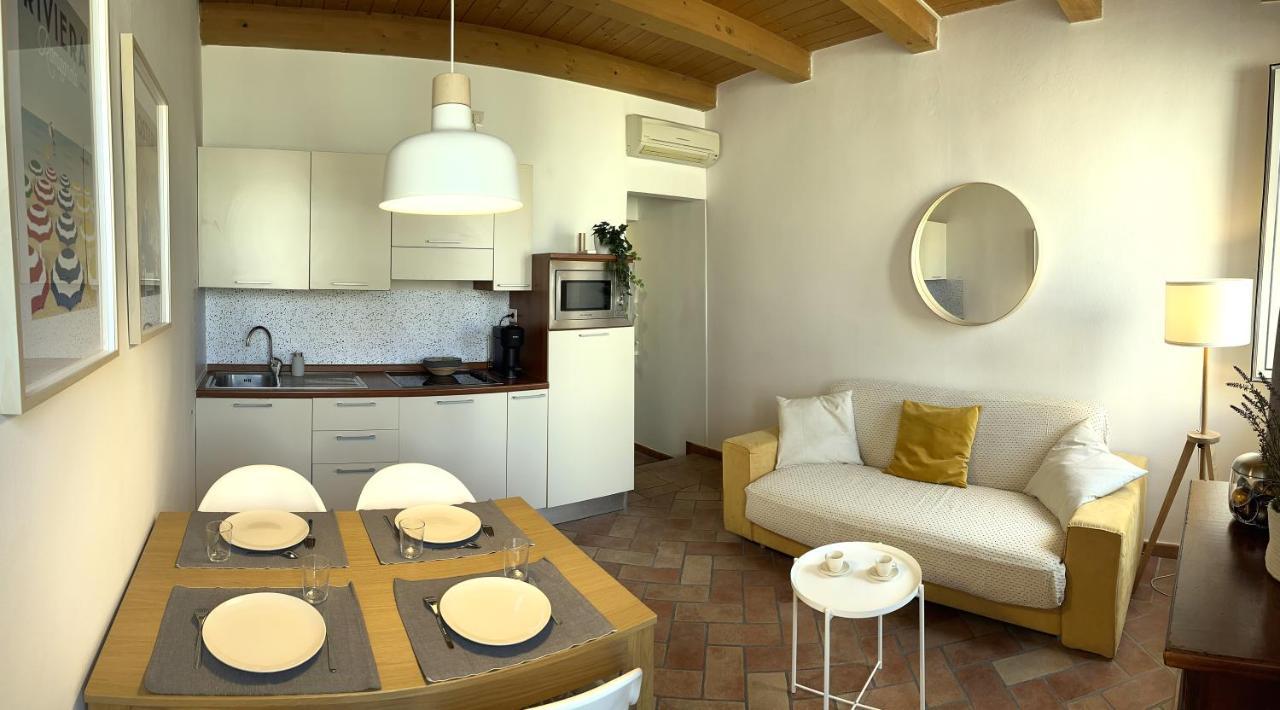 Appartements Dans Agreable Maison De Ville Centre Historique De Rimini Luaran gambar