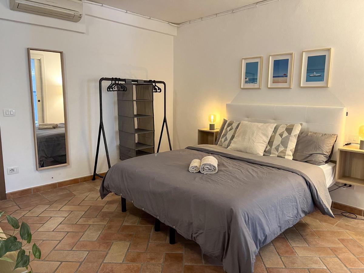 Appartements Dans Agreable Maison De Ville Centre Historique De Rimini Luaran gambar